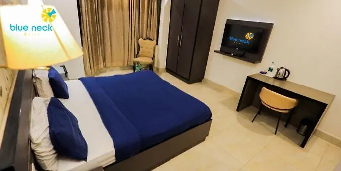 Hotel Blue Neck Hudda City Centre Fortis Hospital Gurgaon