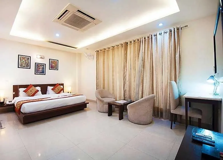 Hotel Blue Neck Hudda City Centre Fortis Hospital 3*, Gurgaon